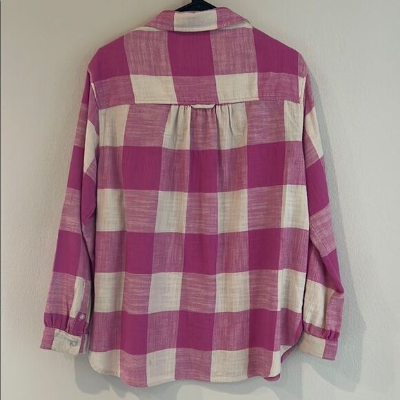 American Eagle Pink Plaid Button-Up Shirt - Picture 5 of 5